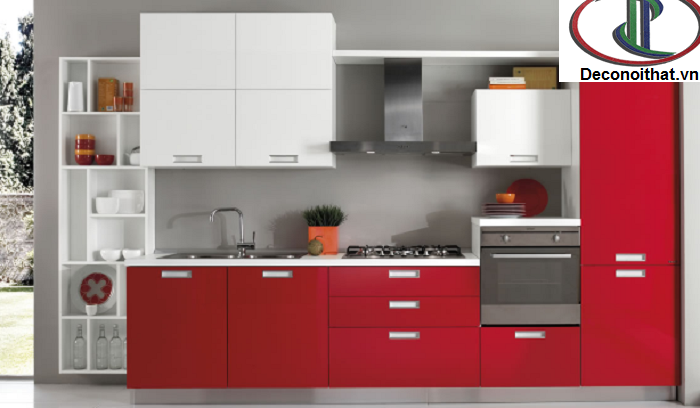 Tủ bếp chữ I giá rẻ 060TP với màu sắc đỏ acrylic bóng gương sẽ tạo sự nổi bật và thu hút cho không gian phòng bếp của bạn.
